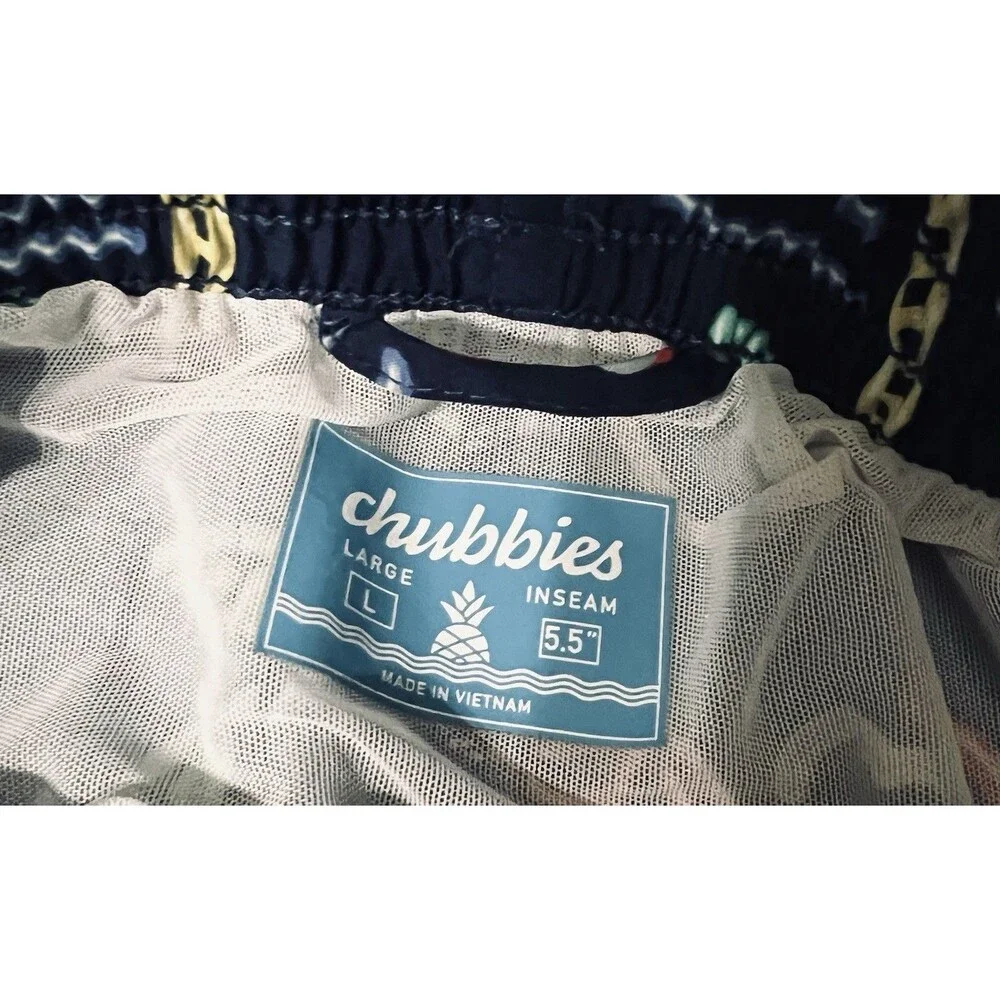 🌴 Chubbies Mens L 5.5” Swim Trunks Neon Flamingo Palm Tree Navy Lined Shorts